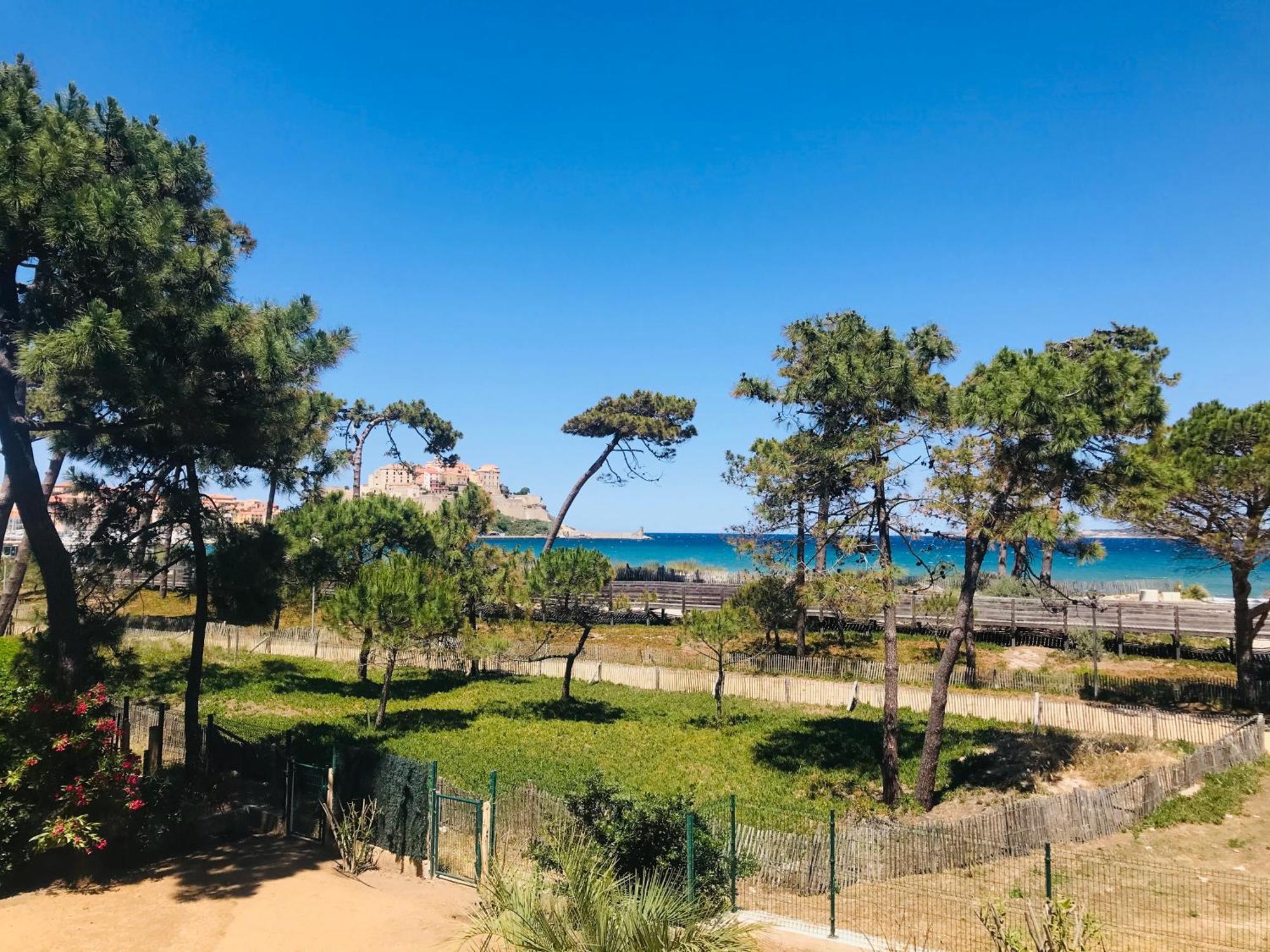 Appartement Les Carolines Calvi Esterno foto